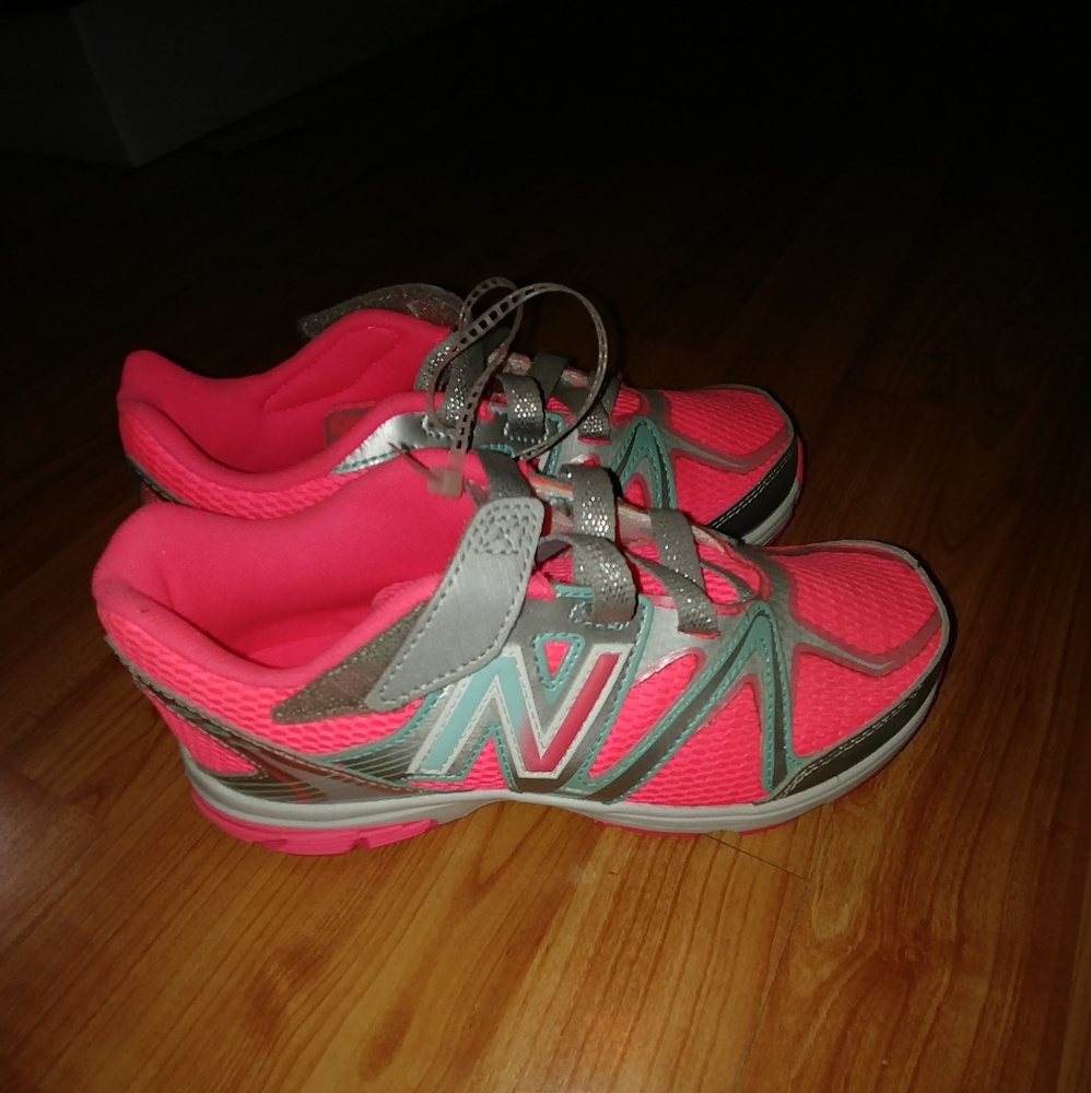 New, unworn New Balance sneakers size 3